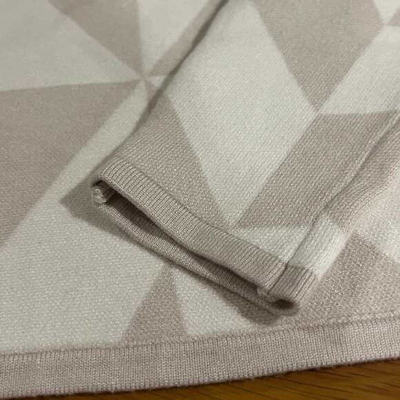 Tahari Sweater - Picture 2 of 6